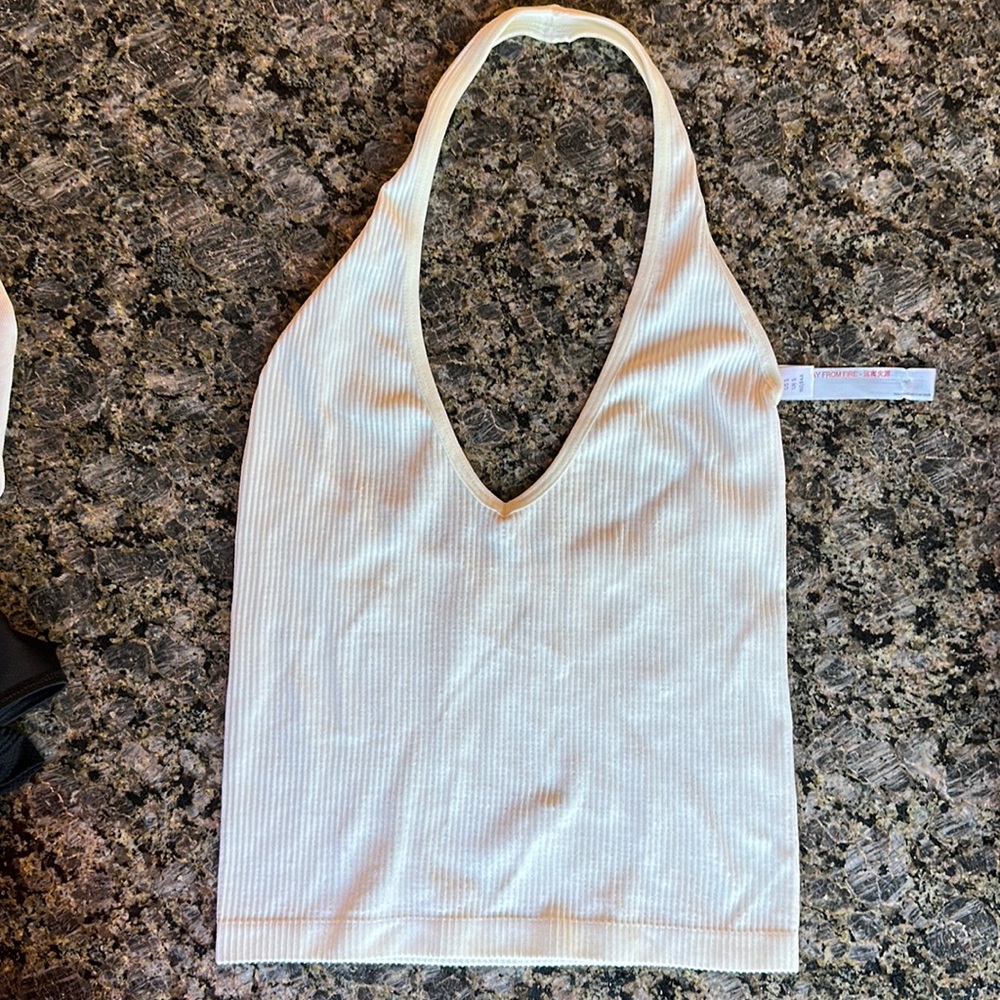 Out From Under Jackie Seamless Halter Bra Top.  size S.